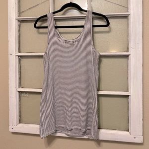 Stripe tank